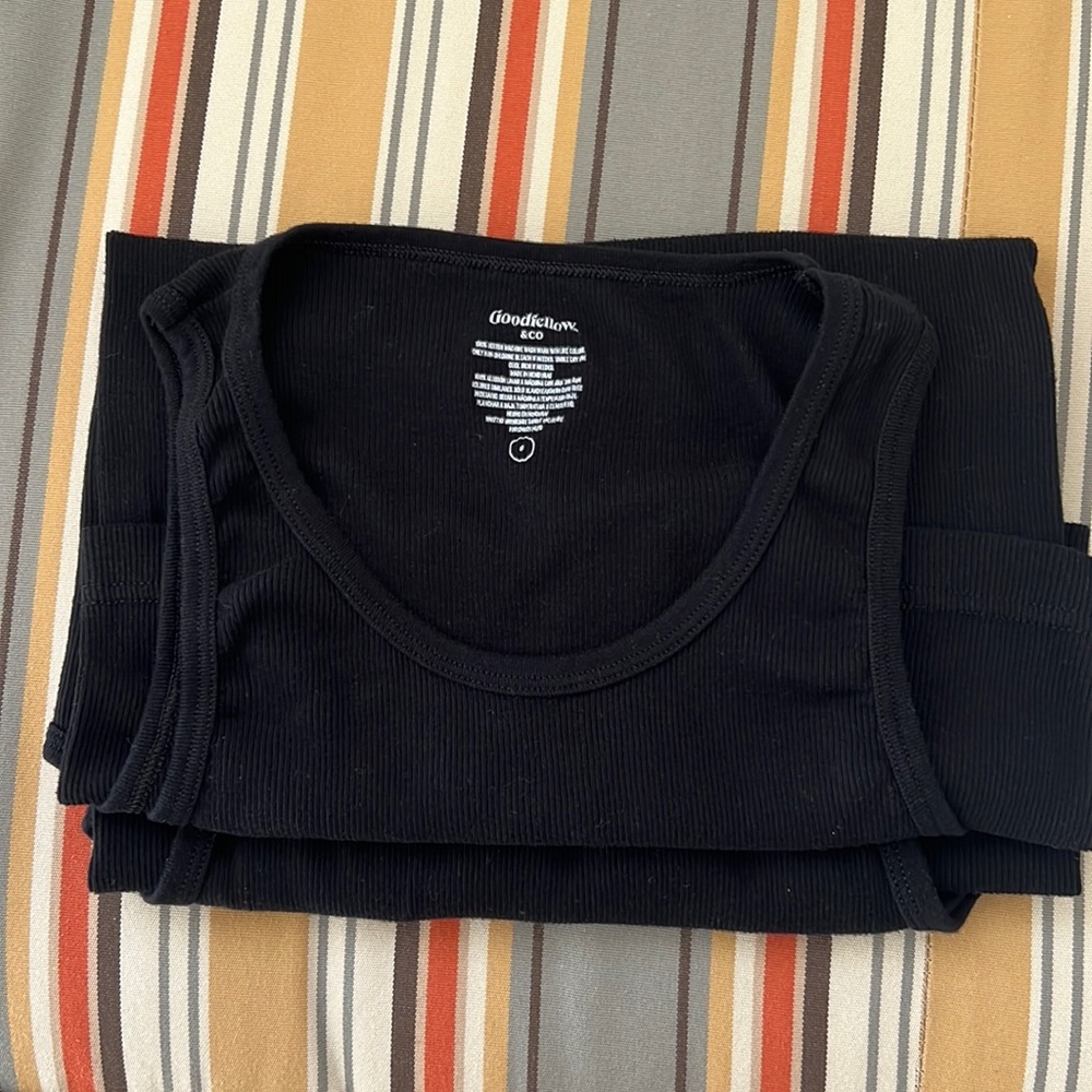 Goodfellow sleeveless shirt